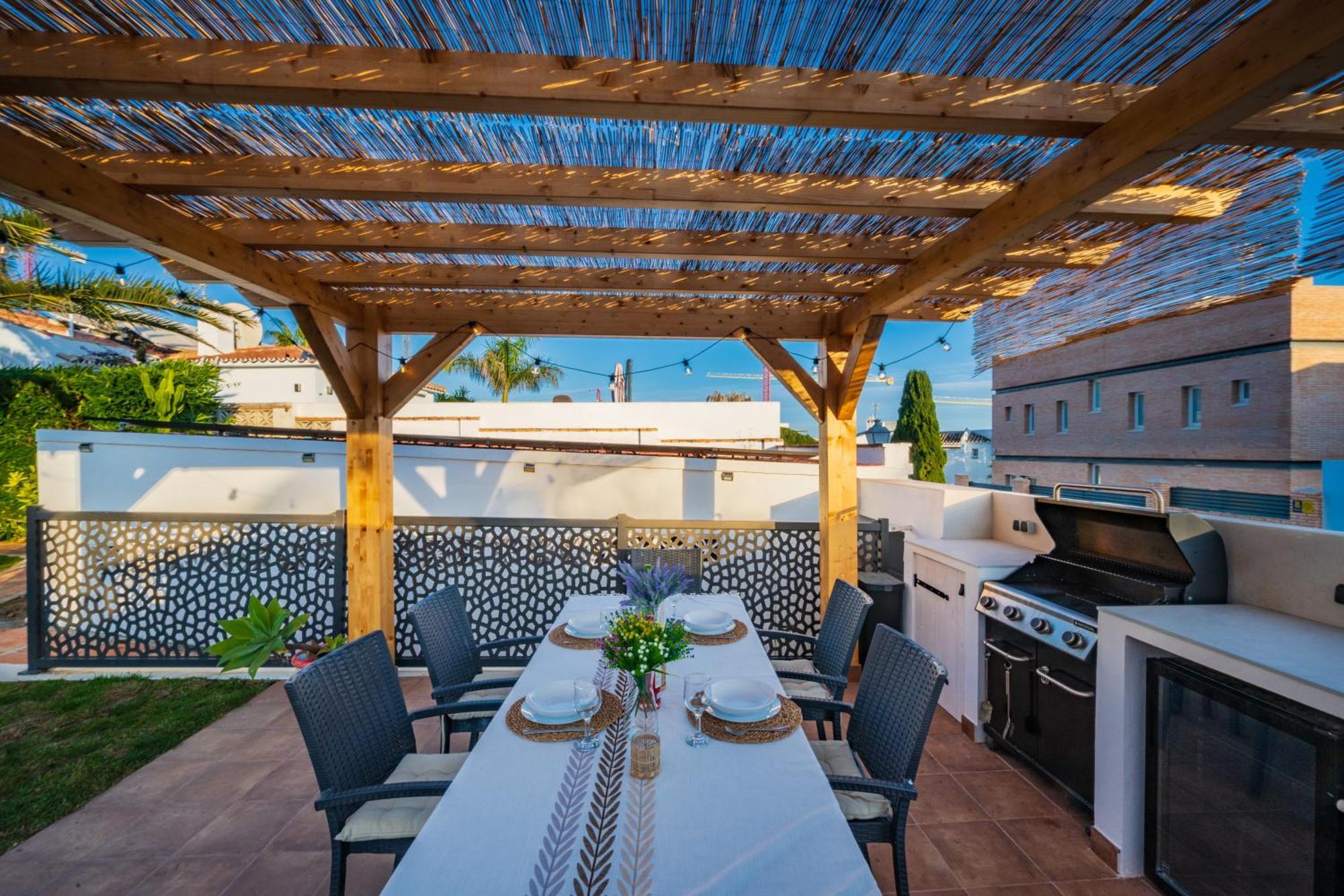 Typical Beach House Las Chapas Playa With Heated Pool Marbella Exterior foto