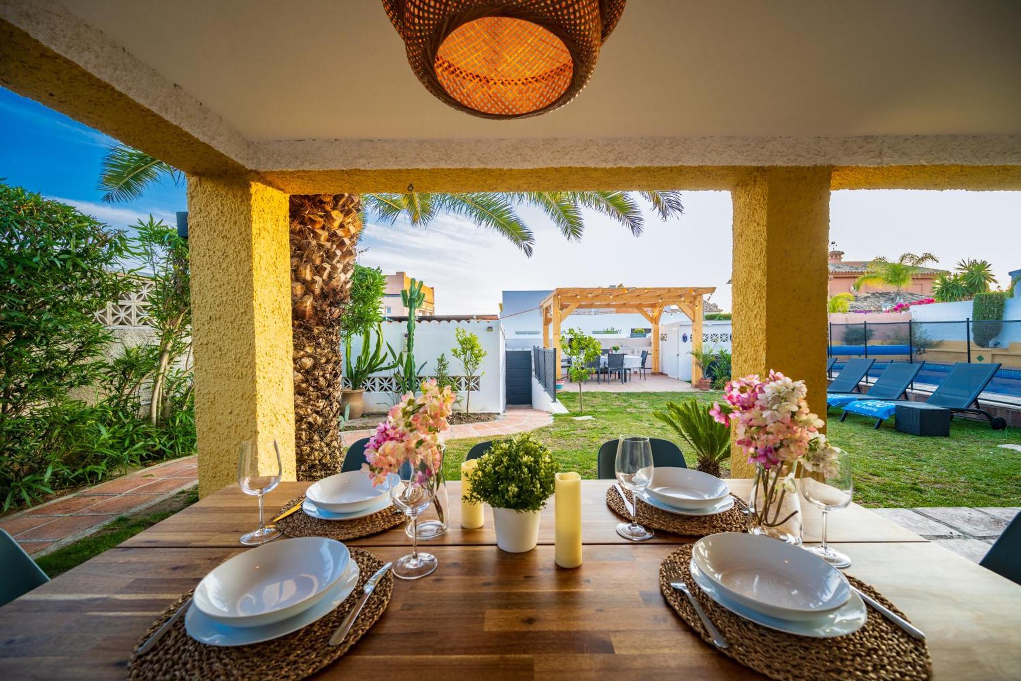 Typical Beach House Las Chapas Playa With Heated Pool Marbella Exterior foto